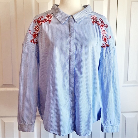 Velvet Heart Blue Stripe Embroidered Blouse w/ Tie Back - Picture 1 of 15